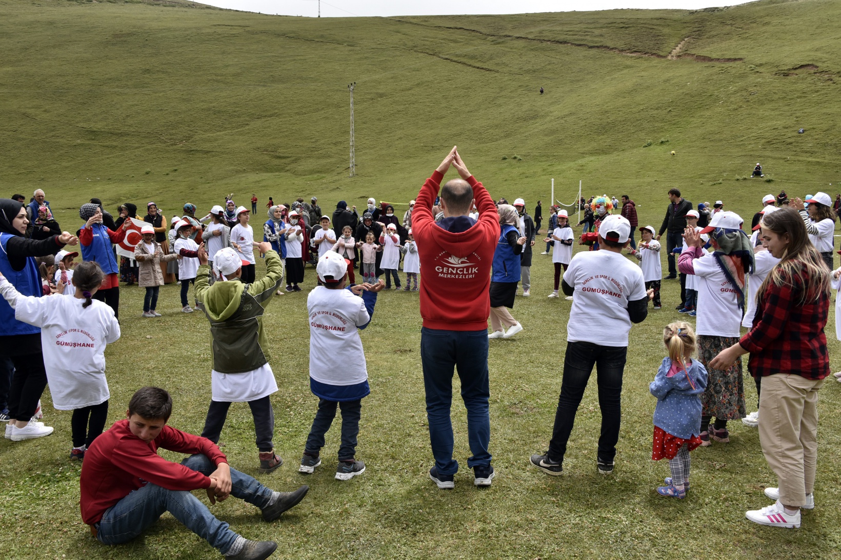 2 bin metredeki yaylada spor şenliği yapıldı 62