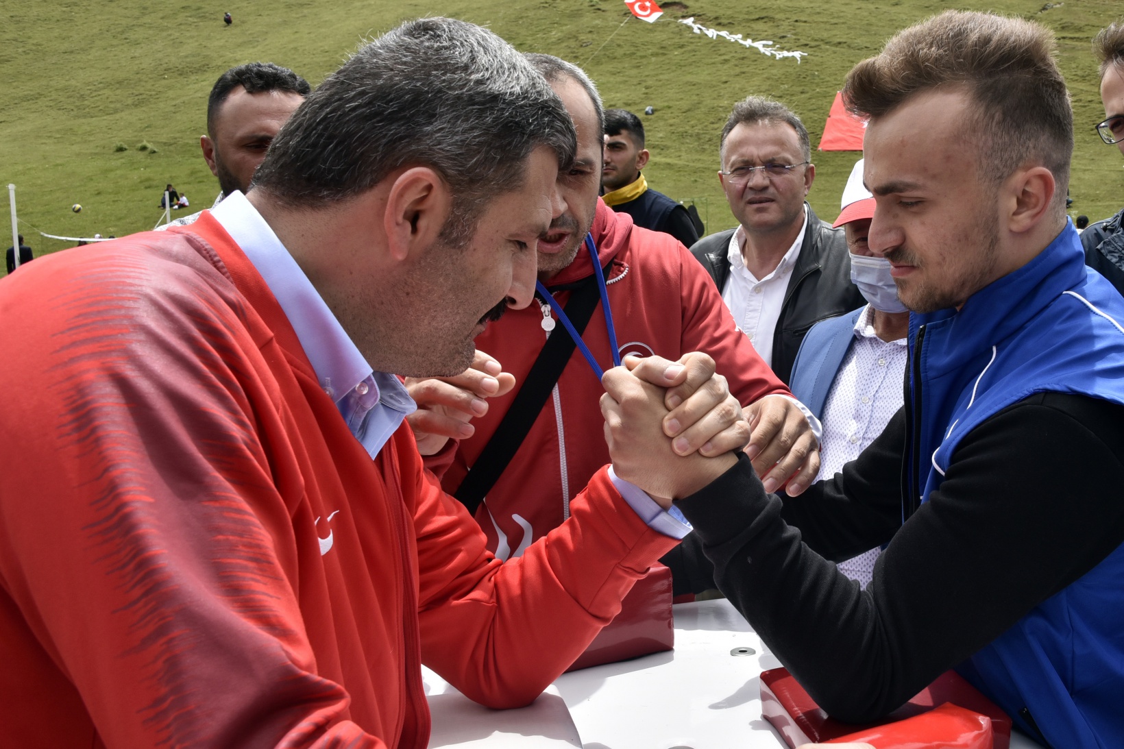 2 bin metredeki yaylada spor şenliği yapıldı 31