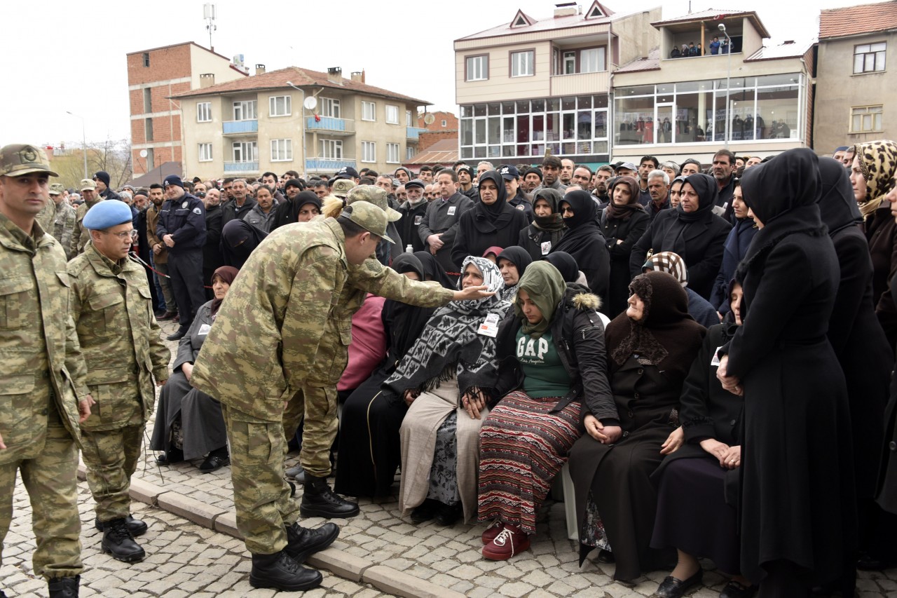 Gümüşhane şehidini uğurladı… 4