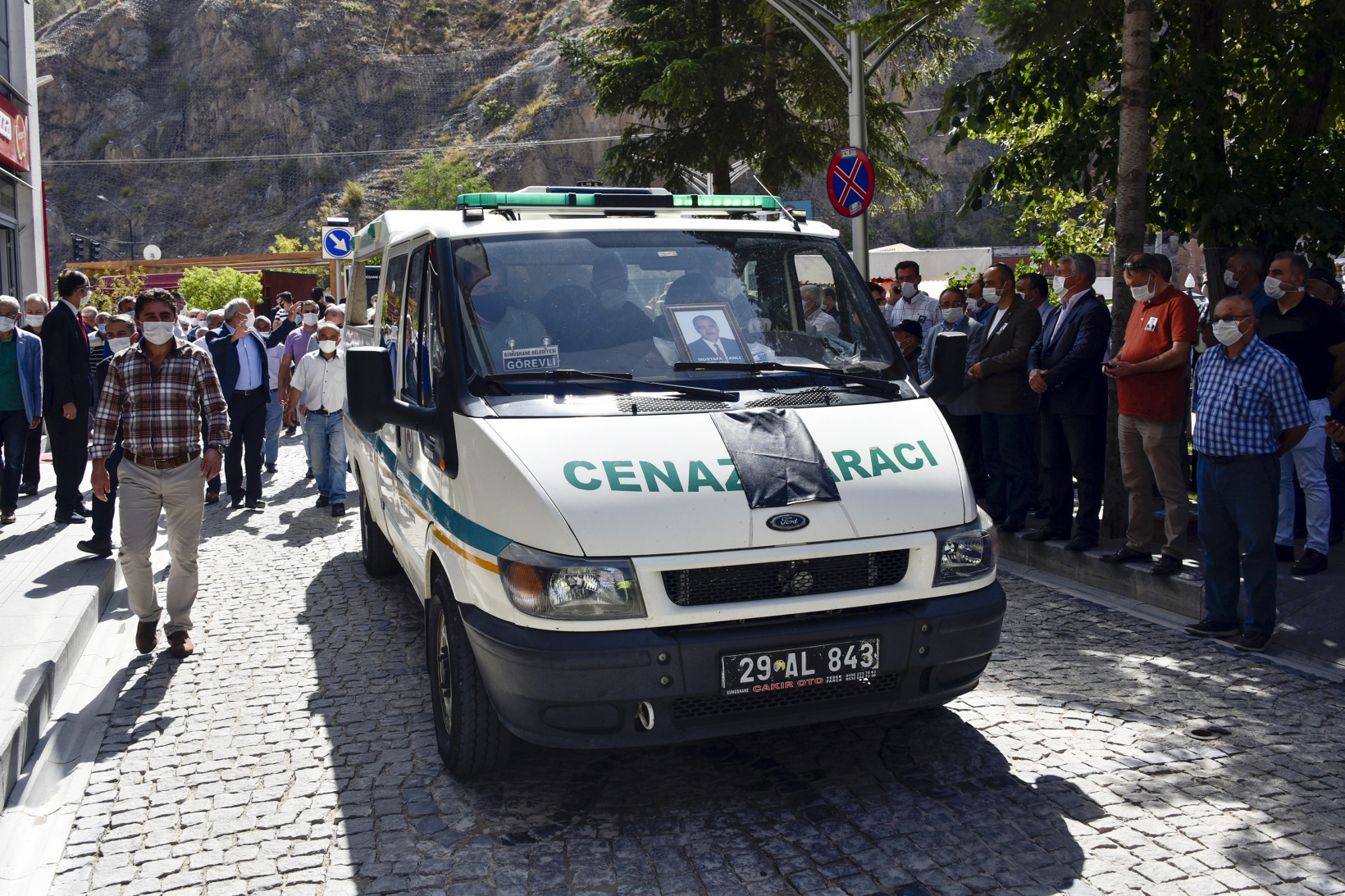 Mustafa Canlı son yolculuğuna uğurlandı 12