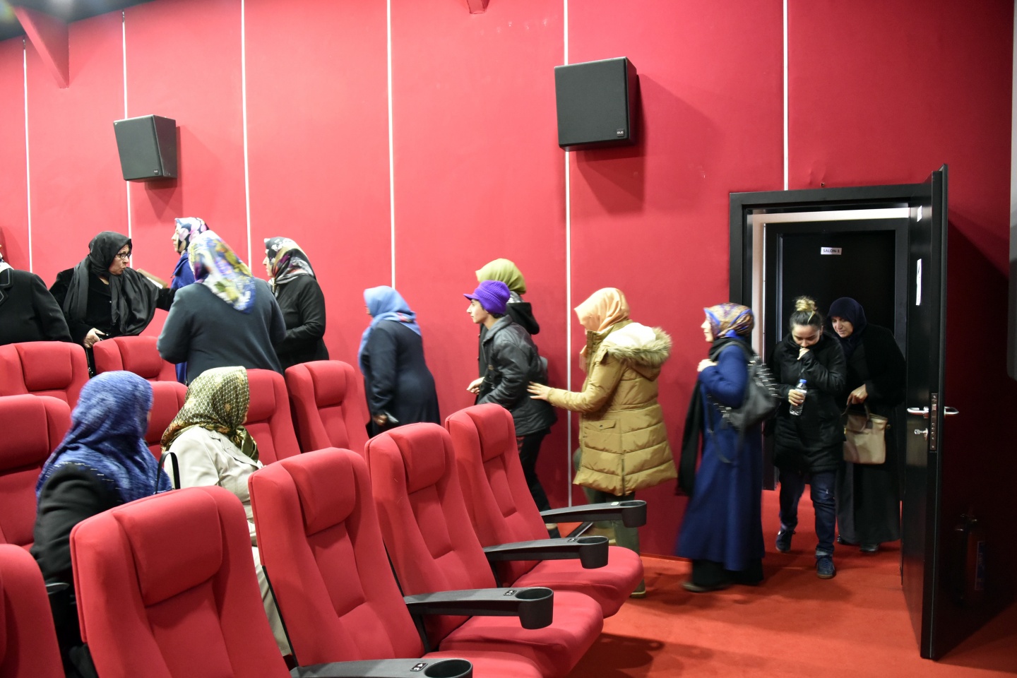 Hayatlarında ilk kez sinemaya gittiler 1