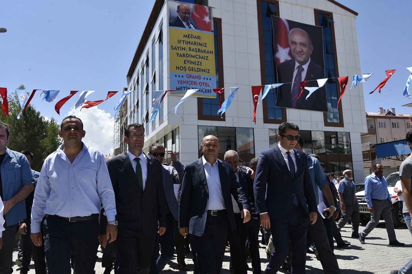 Başbakan Yardımcısı Fikri Işık Şiran'da 10