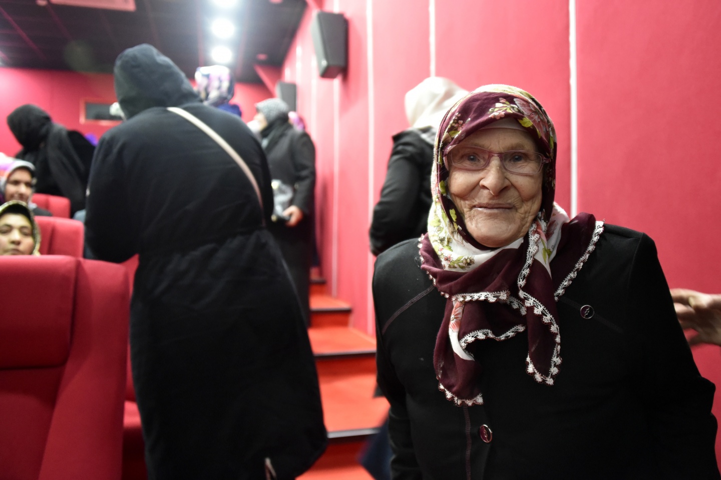 Hayatlarında ilk kez sinemaya gittiler 4