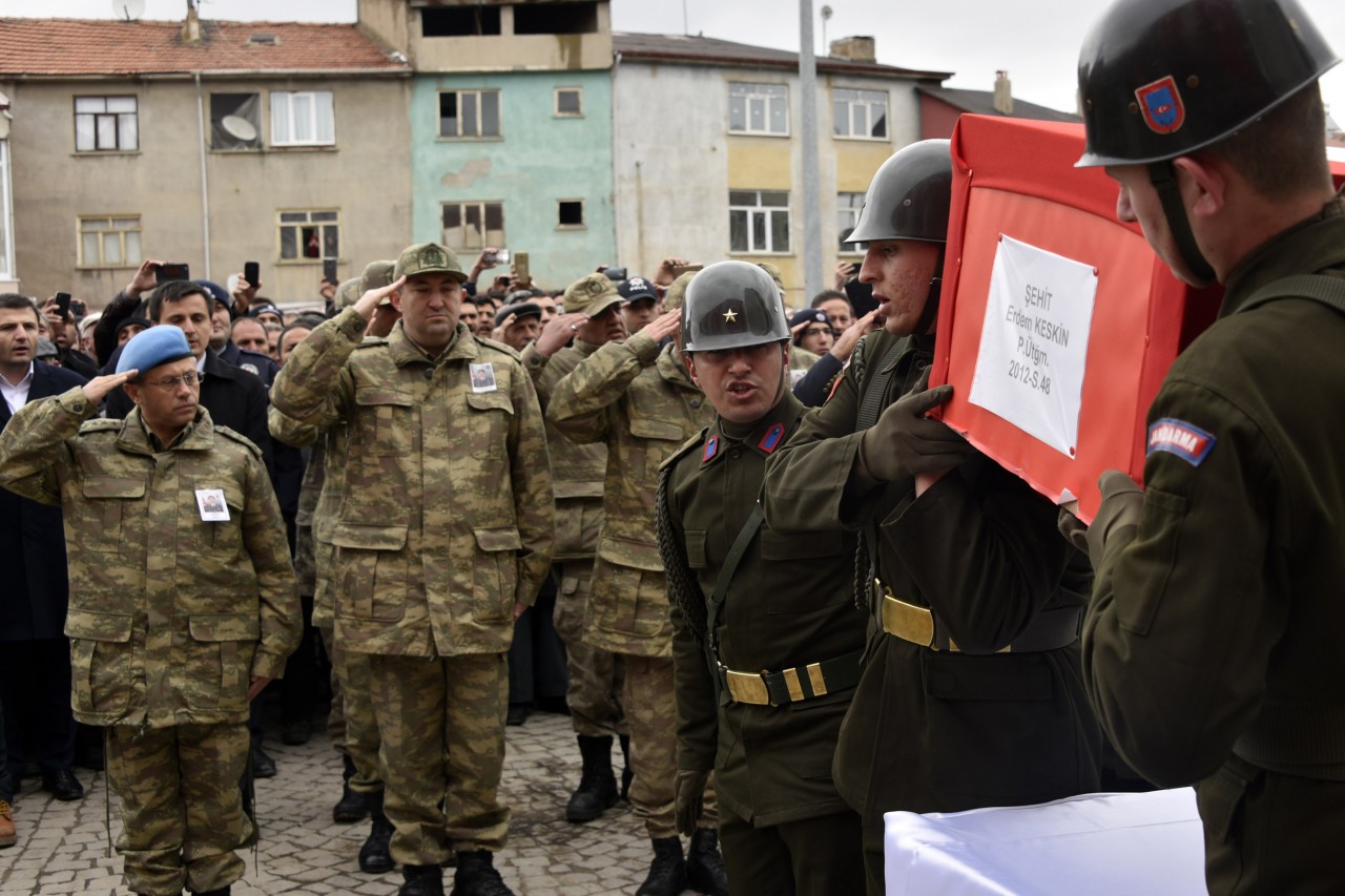 Gümüşhane şehidini uğurladı… 9