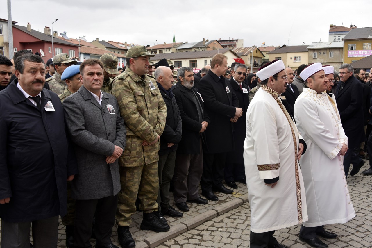 Gümüşhane şehidini uğurladı… 14