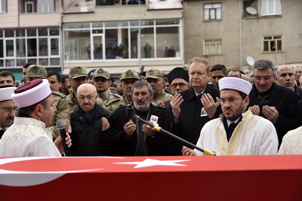 Gümüşhane şehidini uğurladı… 40