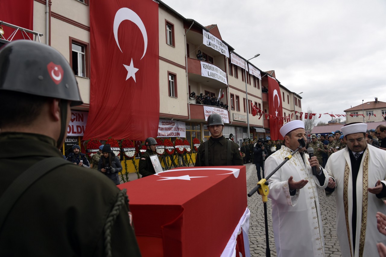 Gümüşhane şehidini uğurladı… 41
