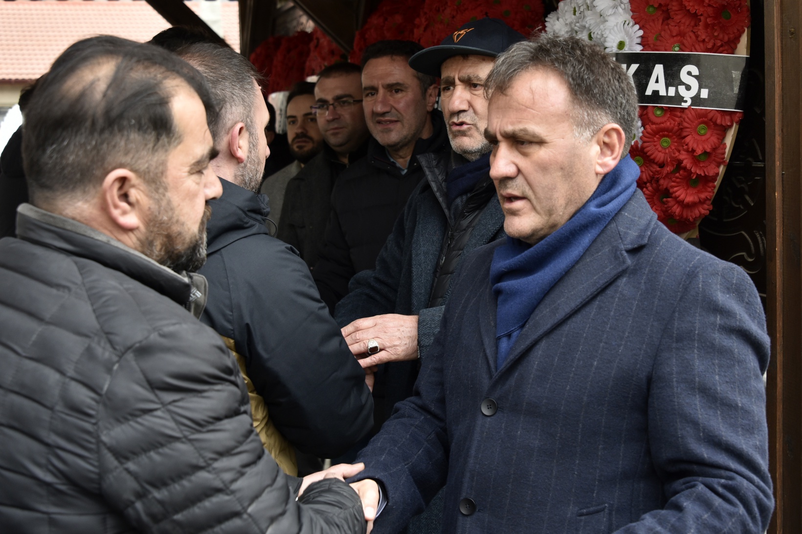 Başkan Çimen’in annesi son yolculuğuna uğurlandı  8