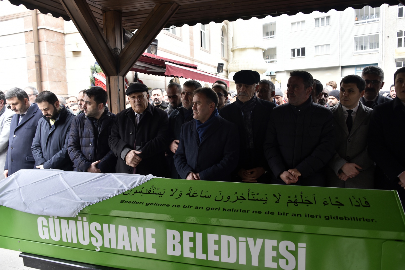 Başkan Çimen’in annesi son yolculuğuna uğurlandı  16