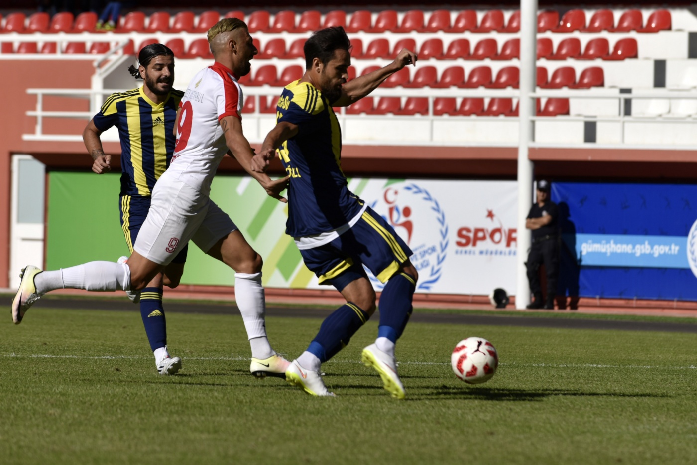 Gümüş'ten yine 1 puan 13