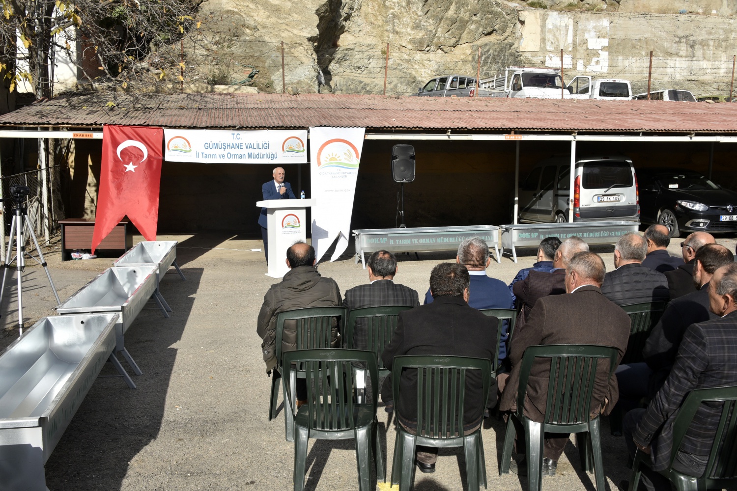 Gümüşhane’de köylere bin 118 adet sıvat dağıtıldı 5