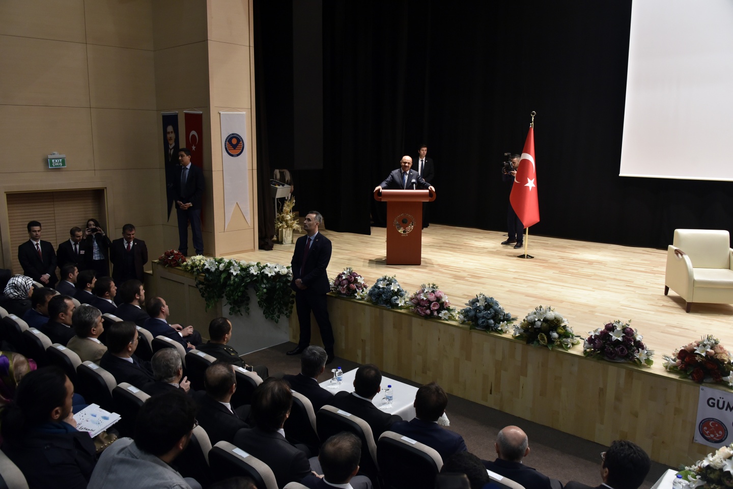 Bakan Işık, üniversite öğrencilerine yeni sistemi anlattı 17