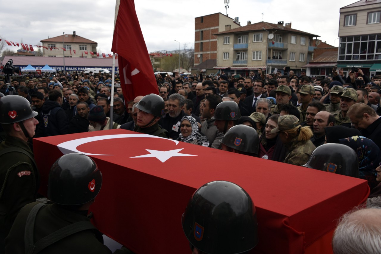 Gümüşhane şehidini uğurladı… 25
