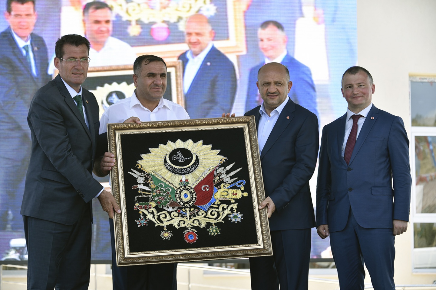 Başbakan Yardımcısı Fikri Işık Şiran'da 33