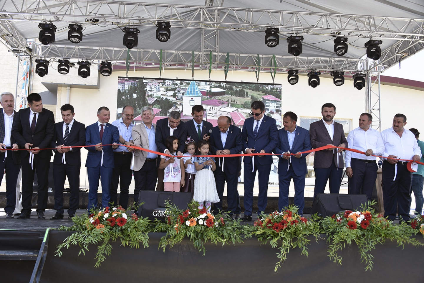 Başbakan Yardımcısı Fikri Işık Şiran'da 36