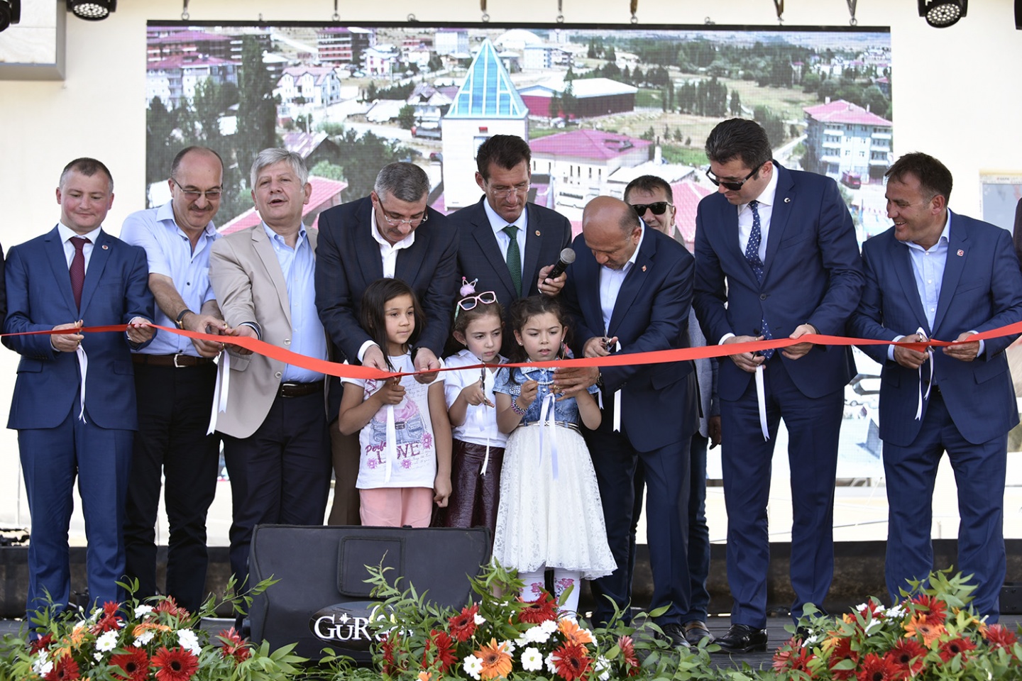 Başbakan Yardımcısı Fikri Işık Şiran'da 35