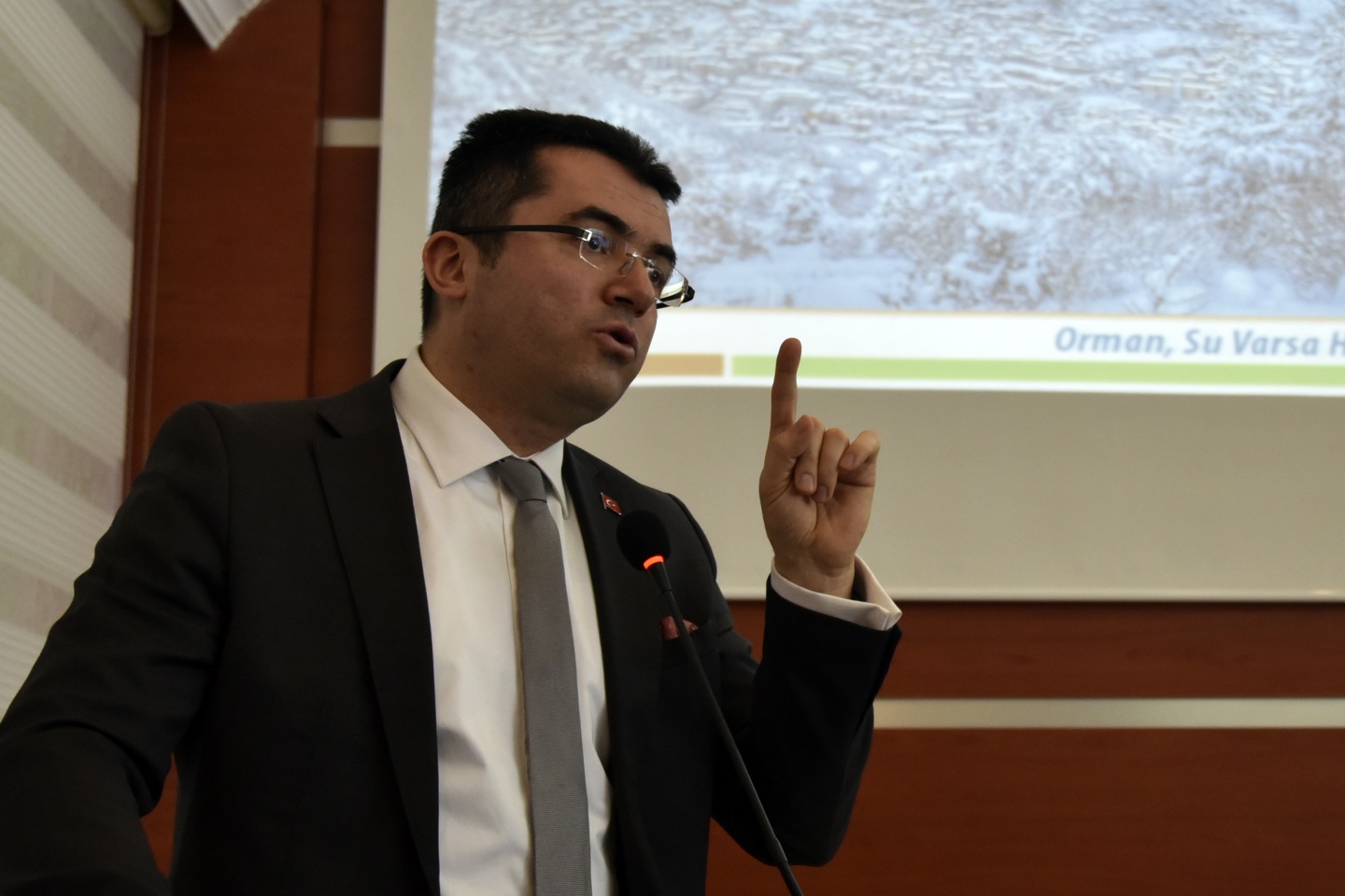 Gümüşhane’de Tabiat Turizmi Uygulama Eylem Planı toplantısı yapıldı 11