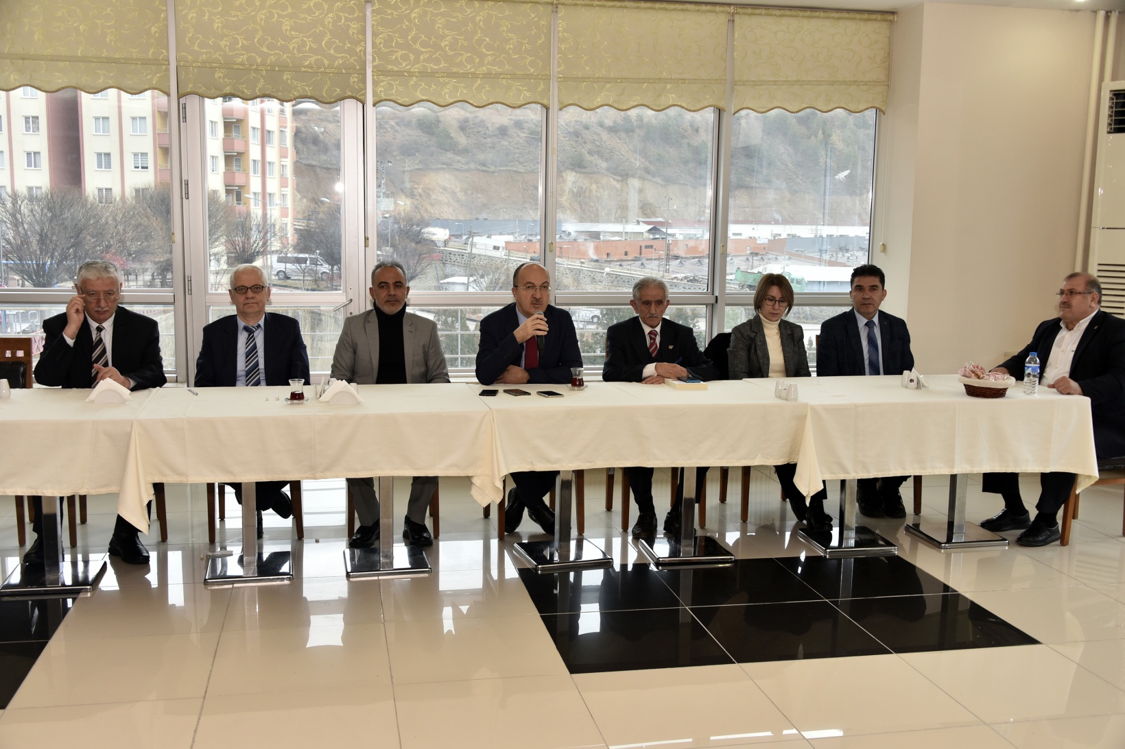 Rektör Zeybek: Dünyadaki 36 bin üniversite arasında yüzde 10'luk dilimdeyiz 8