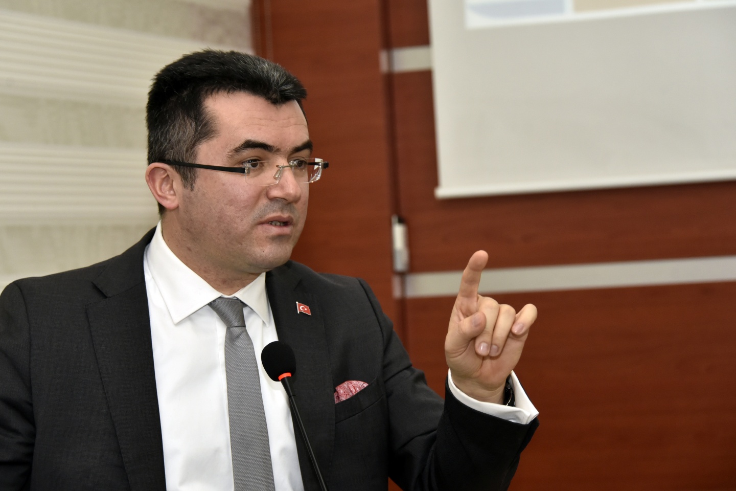 Gümüşhane’de Tabiat Turizmi Uygulama Eylem Planı toplantısı yapıldı 9