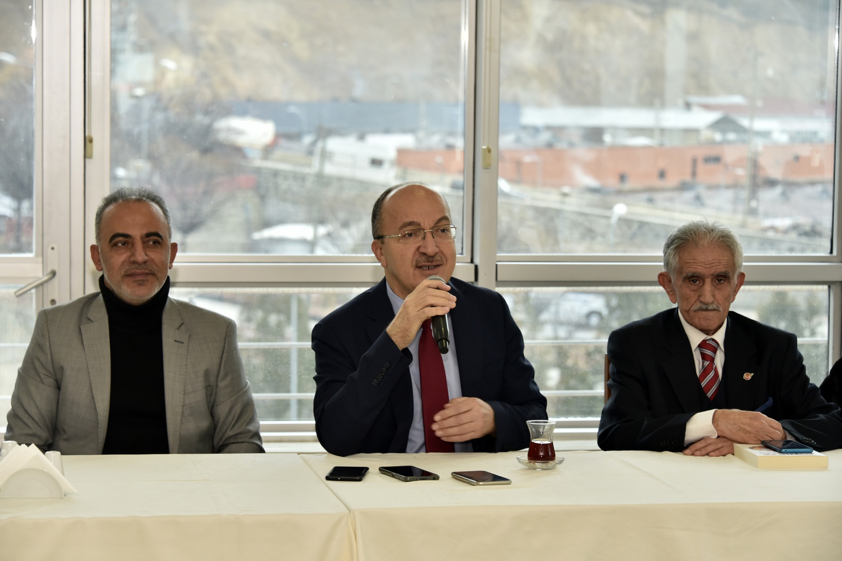 Rektör Zeybek: Dünyadaki 36 bin üniversite arasında yüzde 10'luk dilimdeyiz 1