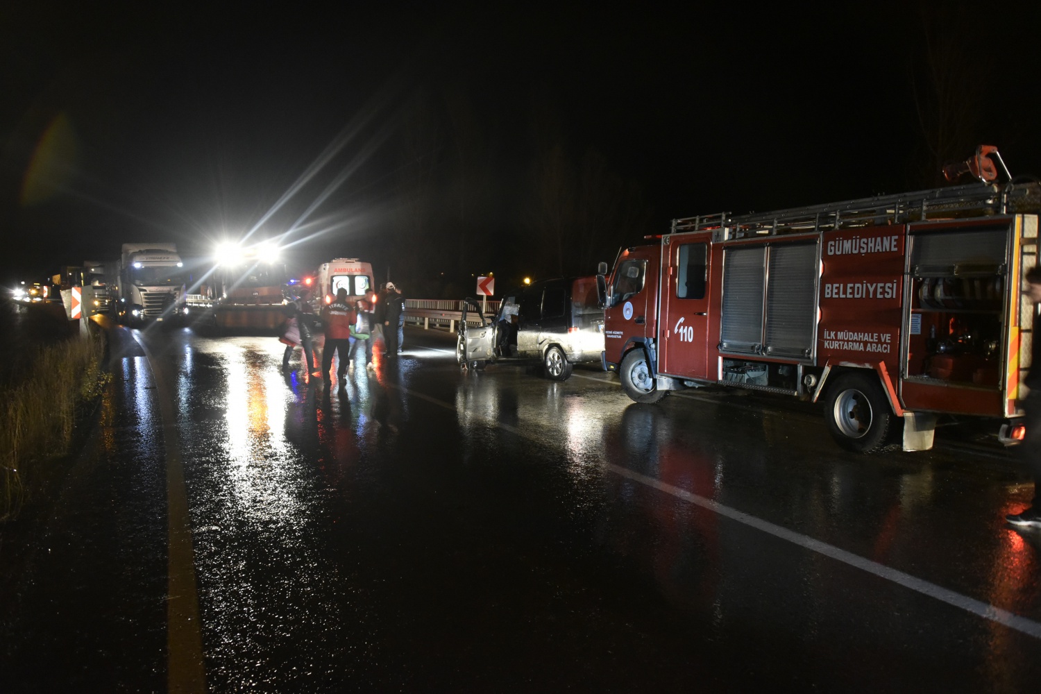 Gümüşhane’de trafik kazası: 6 yaralı 1