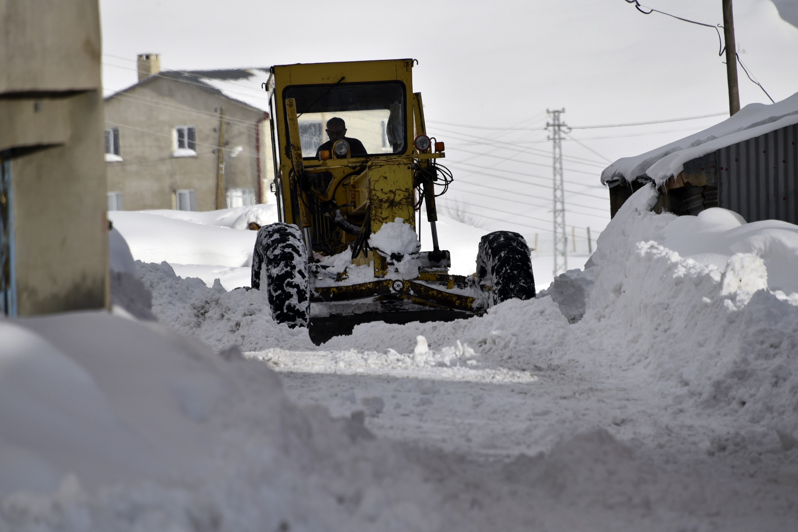 Gümüşhane’de karla mücadele çalışmaları devam ediyor 1