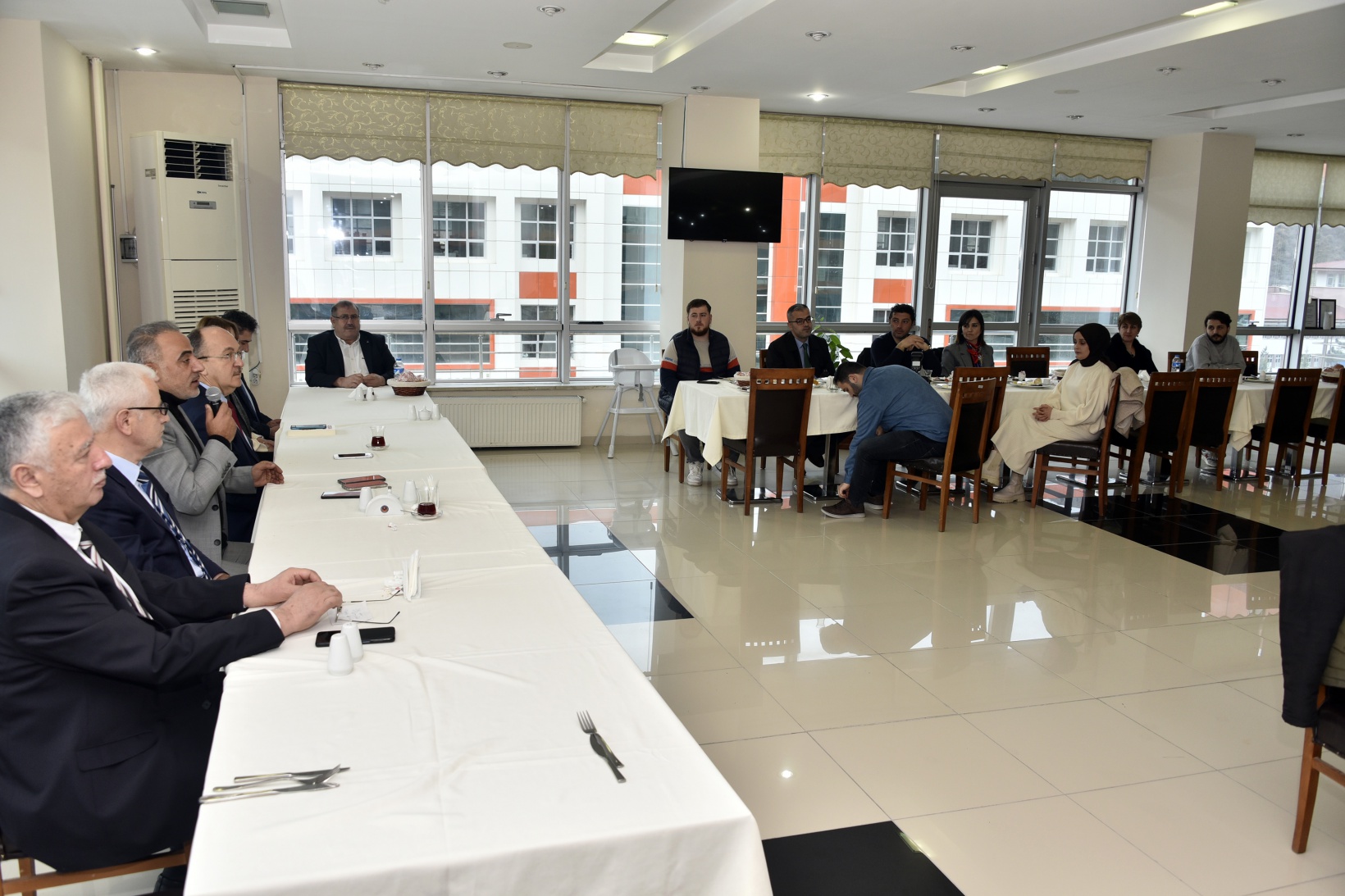 Rektör Zeybek: Dünyadaki 36 bin üniversite arasında yüzde 10'luk dilimdeyiz 7