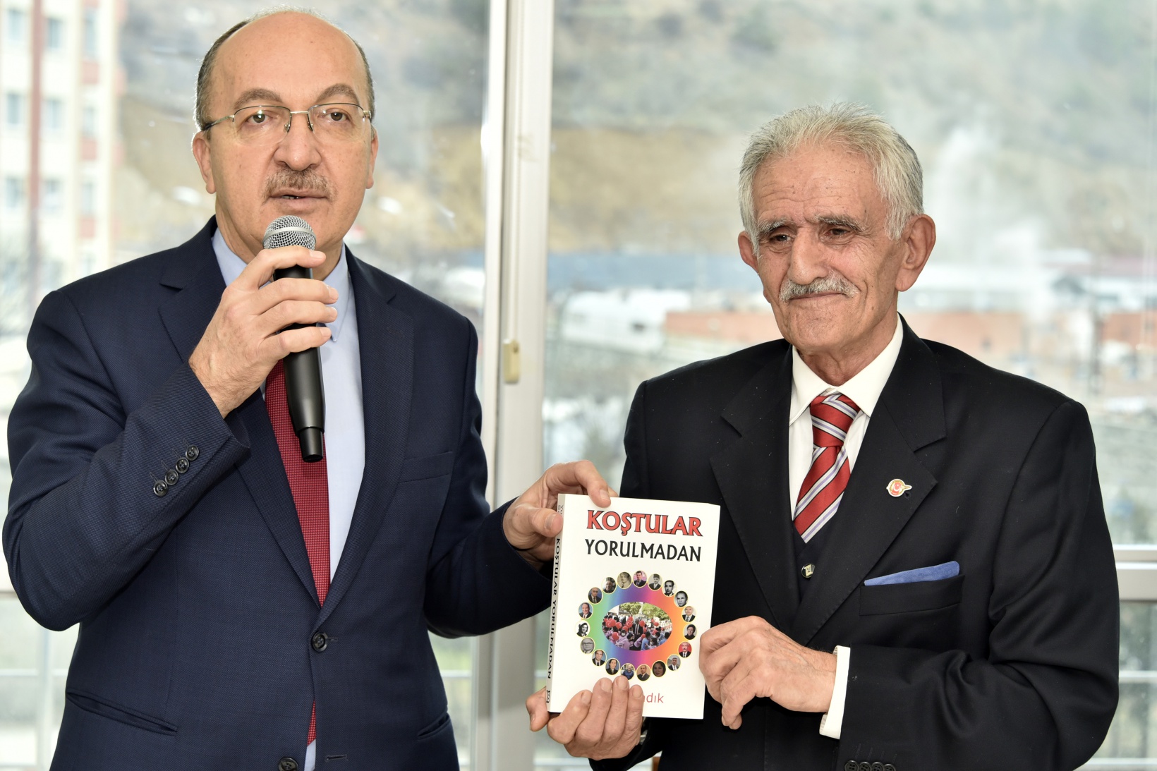 Rektör Zeybek: Dünyadaki 36 bin üniversite arasında yüzde 10'luk dilimdeyiz 4