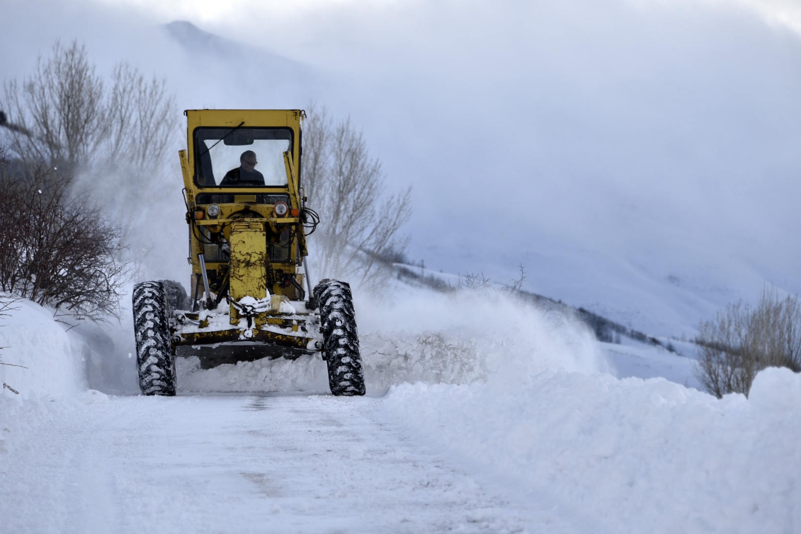 Gümüşhane’de karla mücadele çalışmaları devam ediyor 3