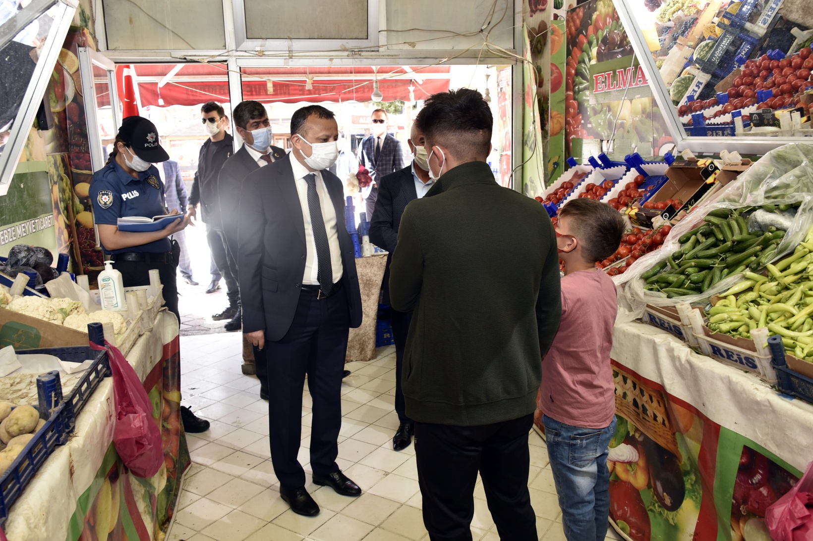 Torul’da geniş kapsamlı koronavirüs denetimi 32