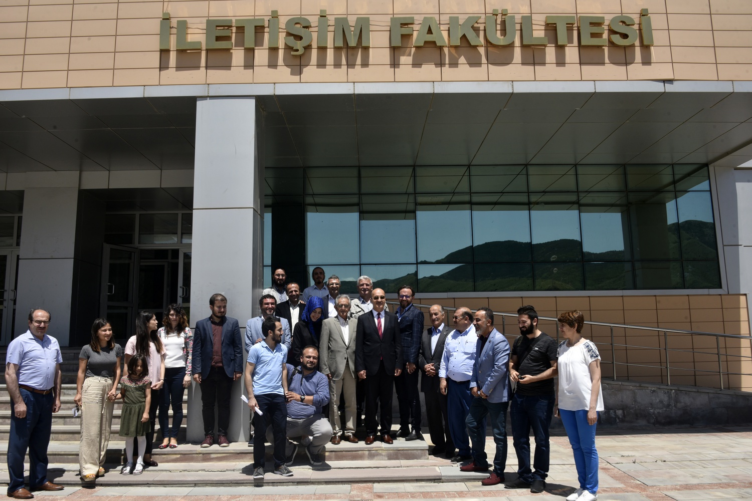 Gümüşhane Üniversitesi Gazetecilik bölümü bu yıl öğrenci alacak 16