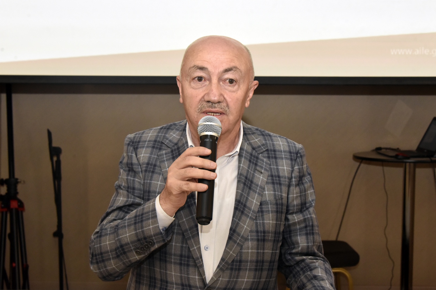 Vali Taşbilek’ten gaziler onuruna yemek 33