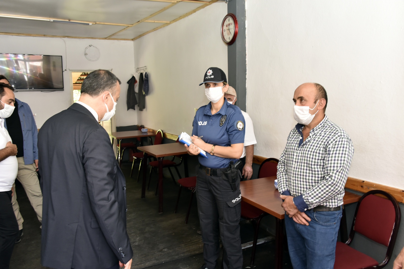 Torul’da geniş kapsamlı koronavirüs denetimi 15