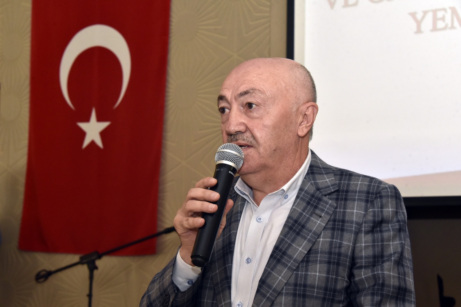 Vali Taşbilek’ten gaziler onuruna yemek 34