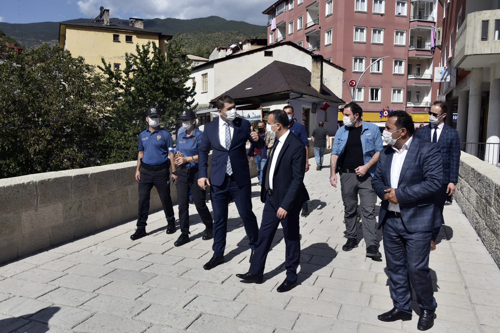 Torul’da geniş kapsamlı koronavirüs denetimi 37