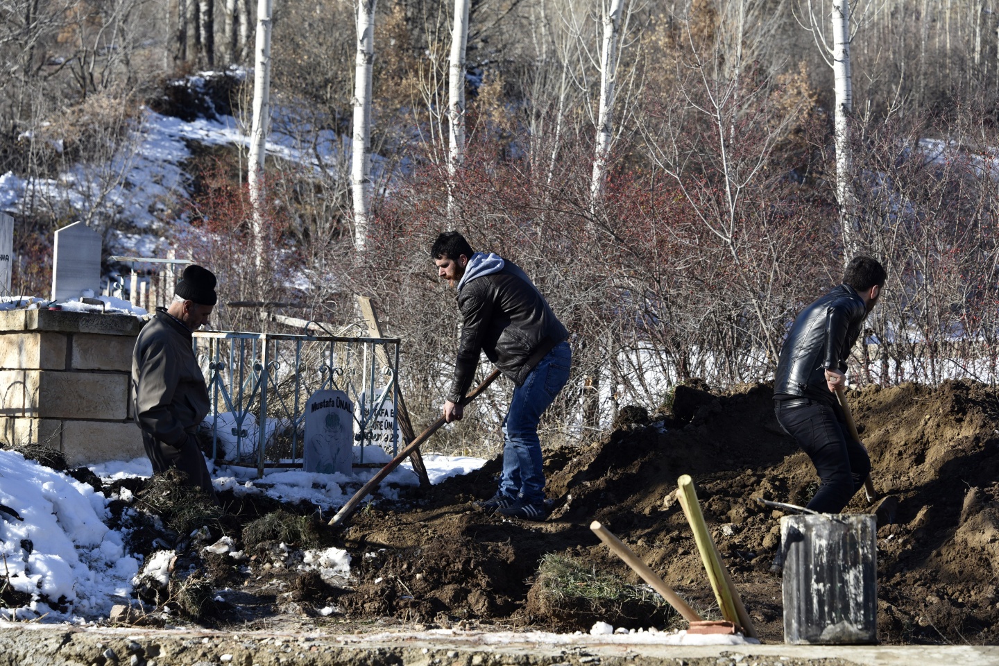 Zigana dağındaki kazada ölenler toprağa verildi 6