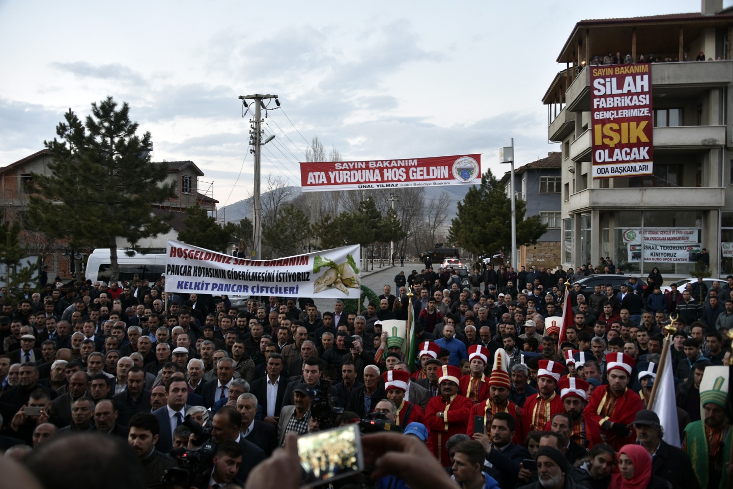 Bakan Işık, Kelkit’te halka seslendi 4