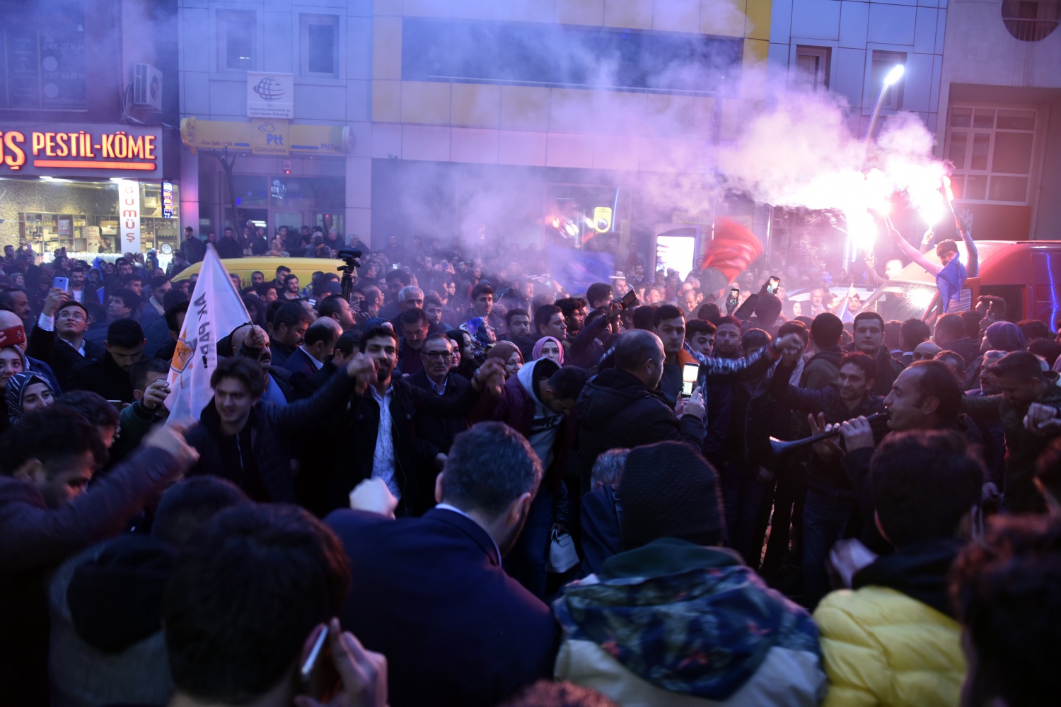 Gümüşhane’de sevinç gösterileri 6