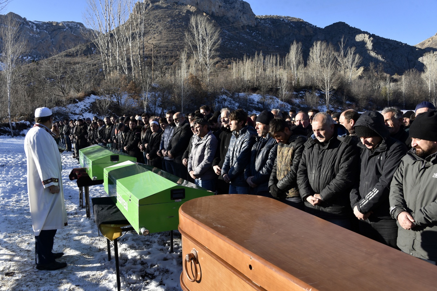 Zigana dağındaki kazada ölenler toprağa verildi 11