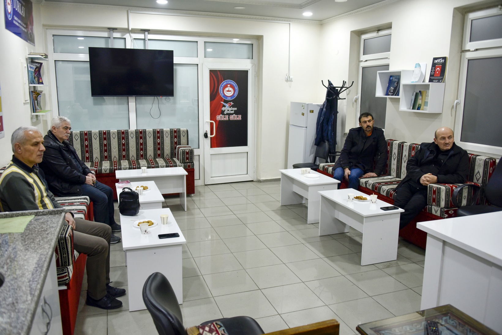 Sarıhan halkla ilişkiler ve kamuoyunu anlattı 4