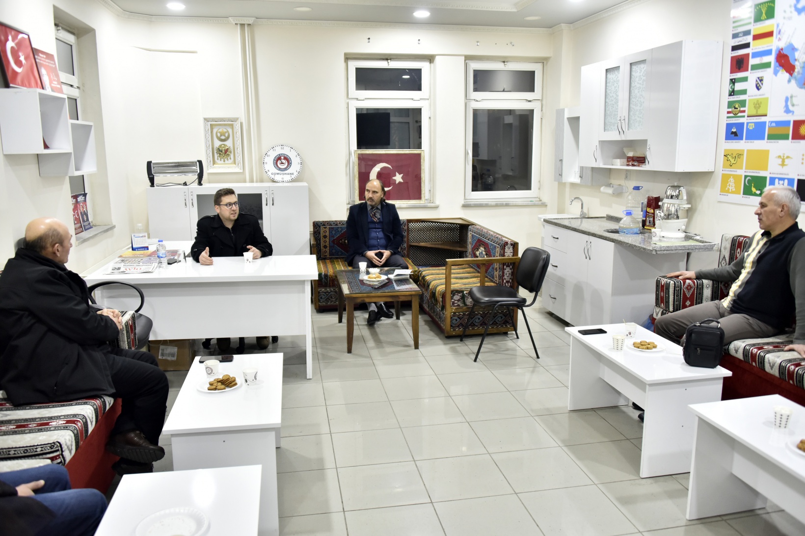 Sarıhan halkla ilişkiler ve kamuoyunu anlattı 6