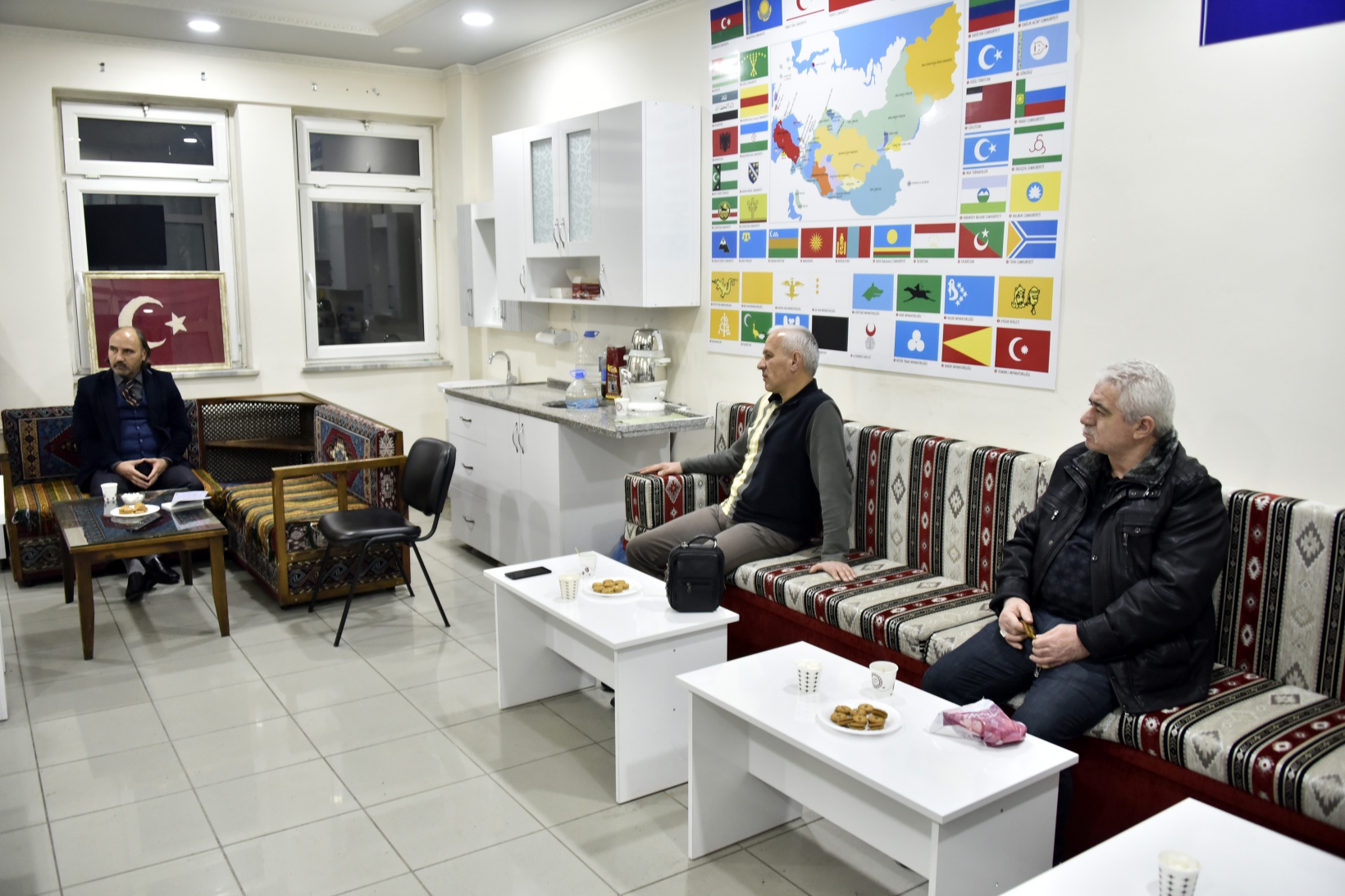 Sarıhan halkla ilişkiler ve kamuoyunu anlattı 7