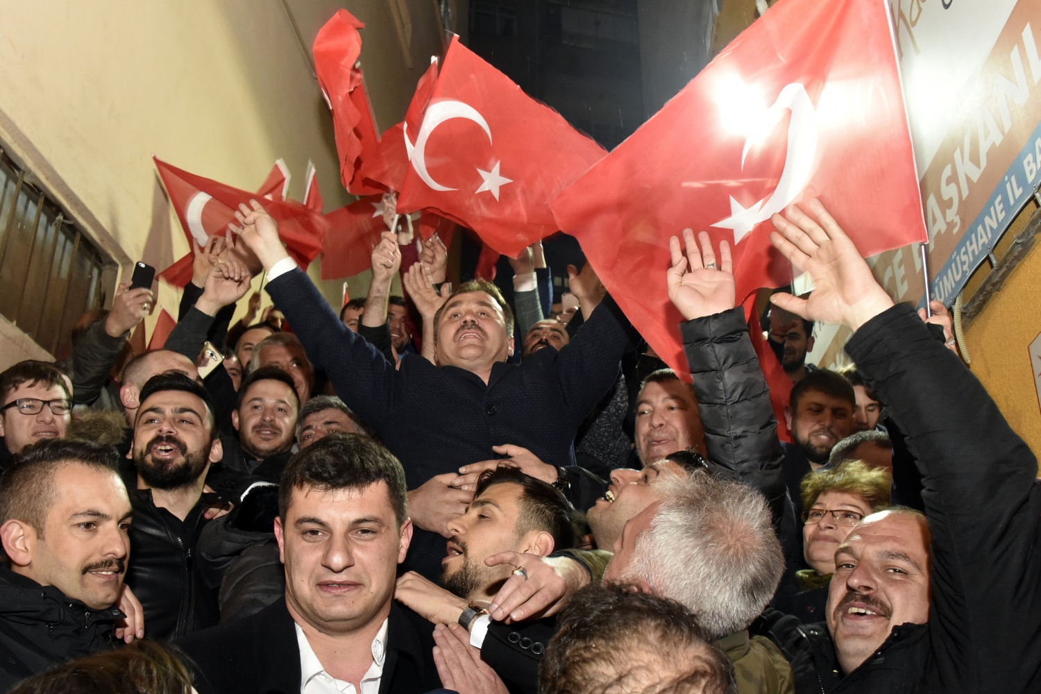 Gümüşhane’de sevinç gösterileri 20