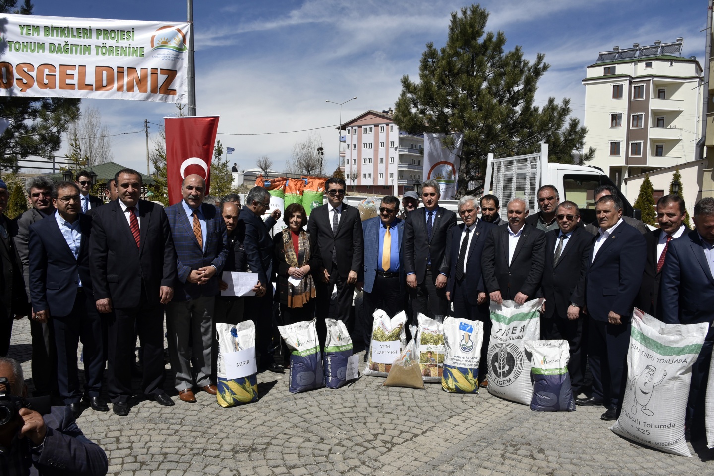 Gümüşhane çiftçisine 68 tonluk tarihi tohum desteği 17