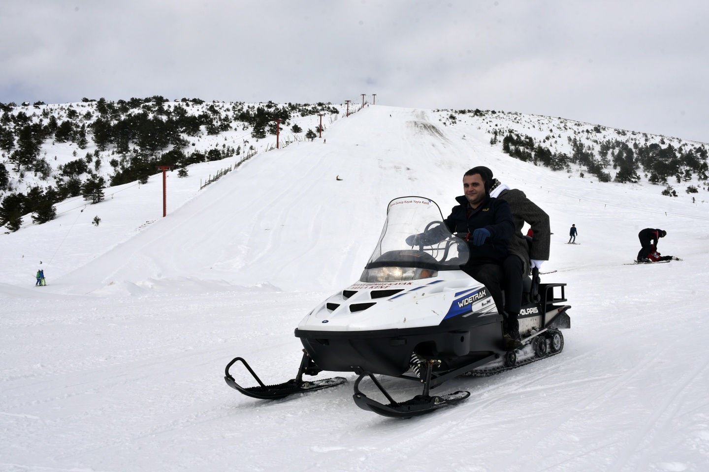 Doğu Karadeniz’in tek kayak merkezi Zigana’da sezon açıldı 47