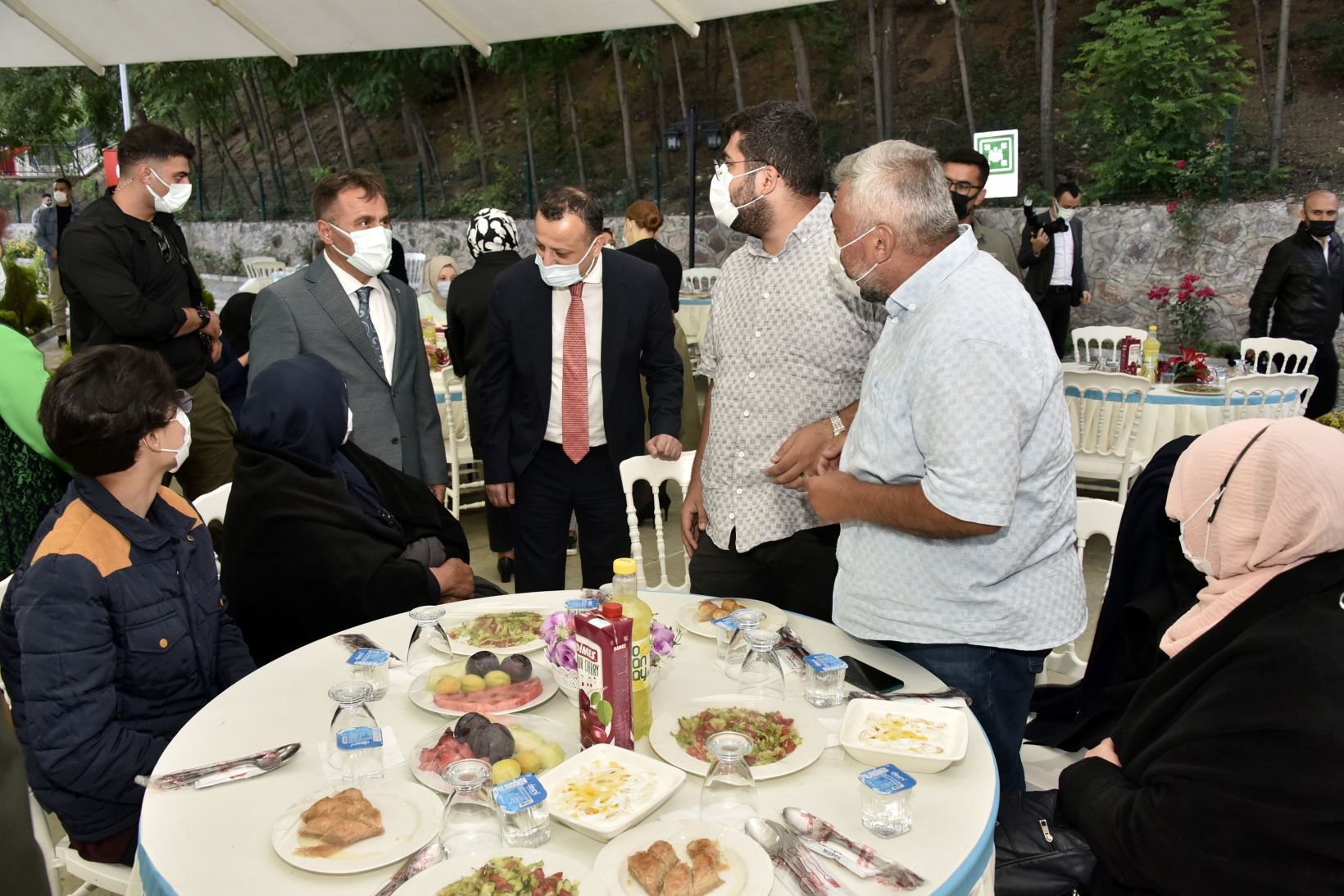 Gümüşhane’de şehit aileleri ve gaziler onuruna yemek verildi 29