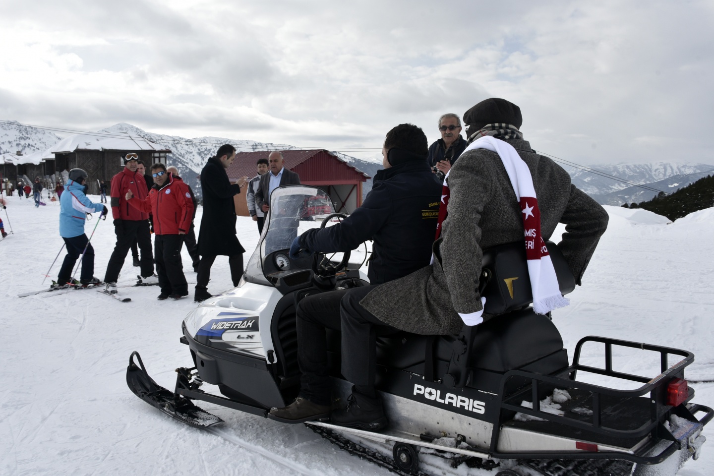 Doğu Karadeniz’in tek kayak merkezi Zigana’da sezon açıldı 16