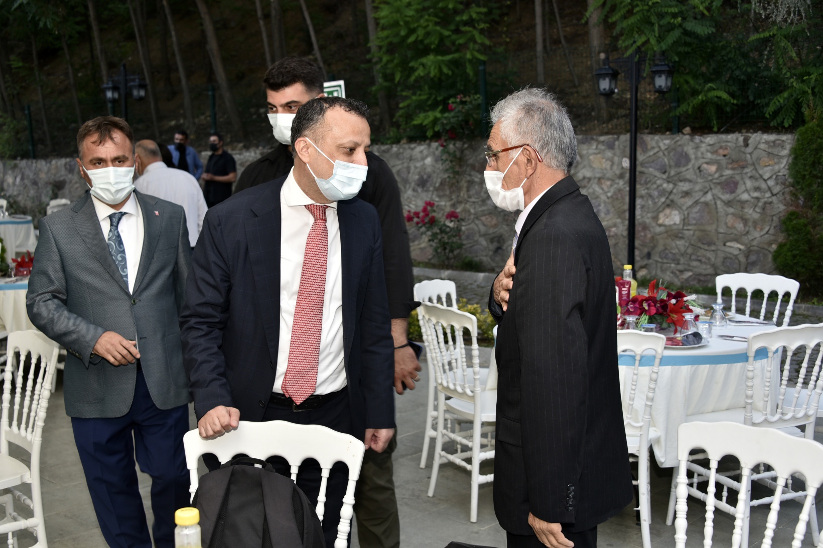 Gümüşhane’de şehit aileleri ve gaziler onuruna yemek verildi 8