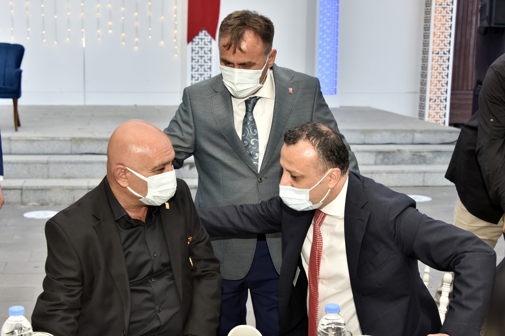 Gümüşhane’de şehit aileleri ve gaziler onuruna yemek verildi 1