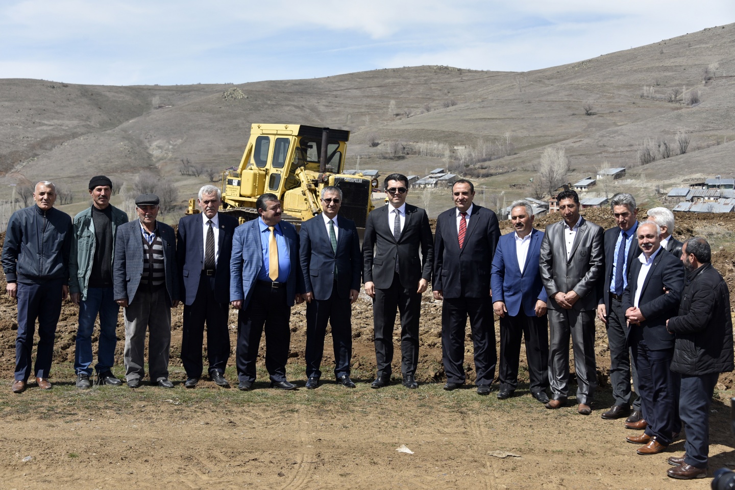 Yeşilpınar futbol sahasında çalışmalar başladı 1